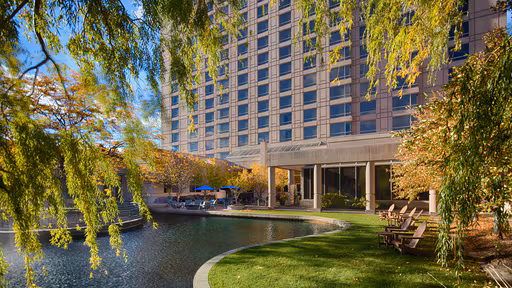 mspwe-patio-0056-hor-wide 2026 International Wolf Symposium is held at Minneapolis Marriott Southwest 5801 Opus Parkway Minnetonka, Minnesota, USA, 55343